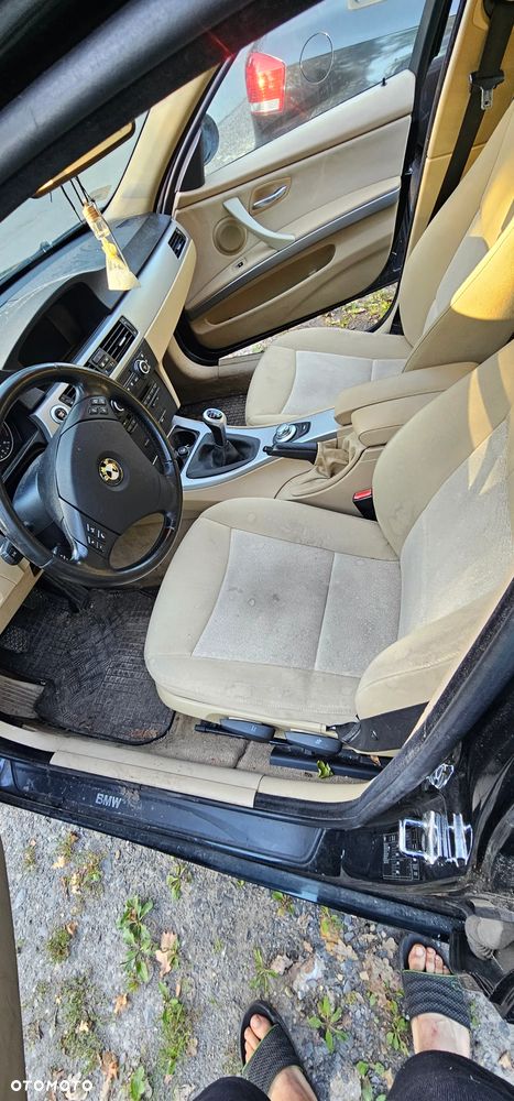 BMW Seria 3 318d - 5