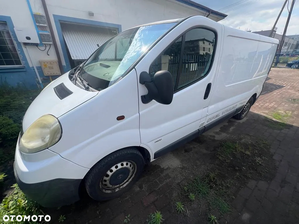 Opel Vivaro - 11