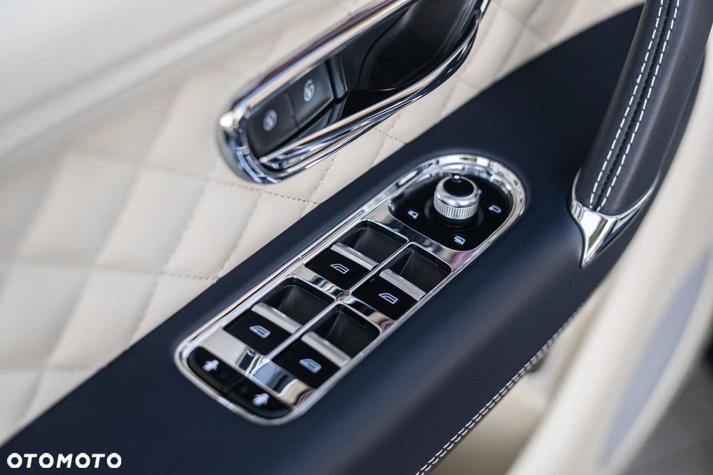 Bentley Bentayga W12 - 27