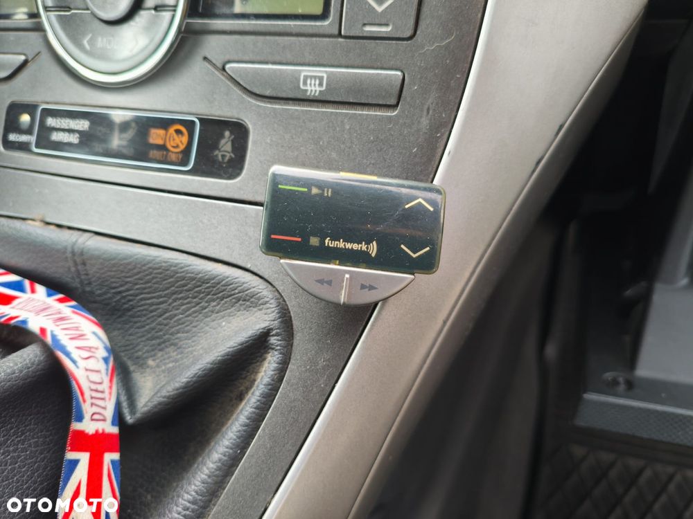 Toyota Auris 2.0 D-4D Premium - 15