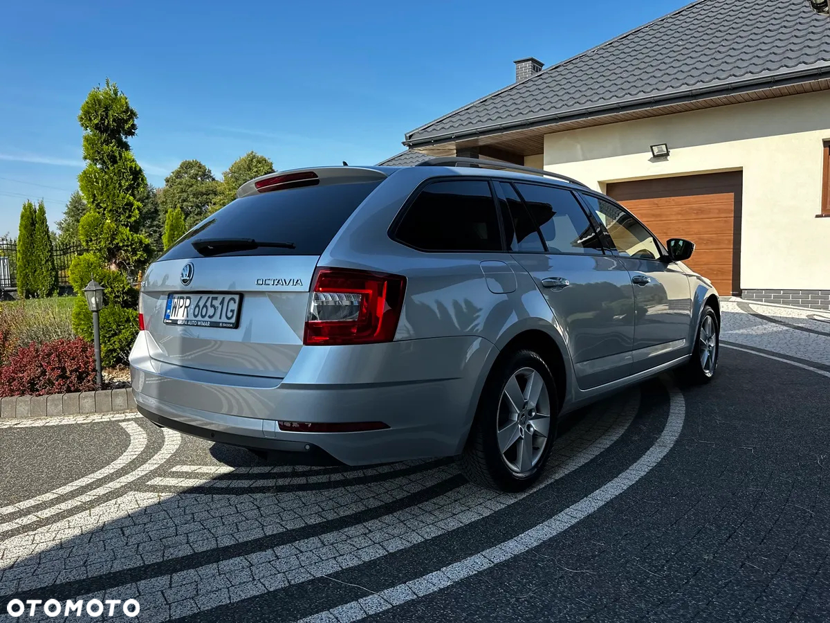 Skoda Octavia 2.0 TDI SCR Style DSG - 5