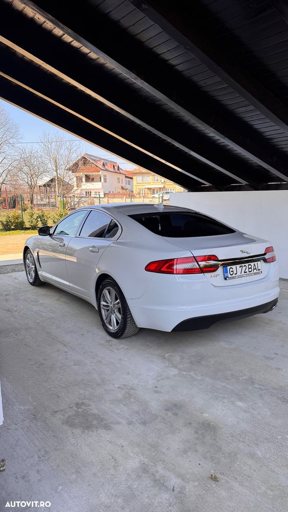 Jaguar Xf 2013 photo 4