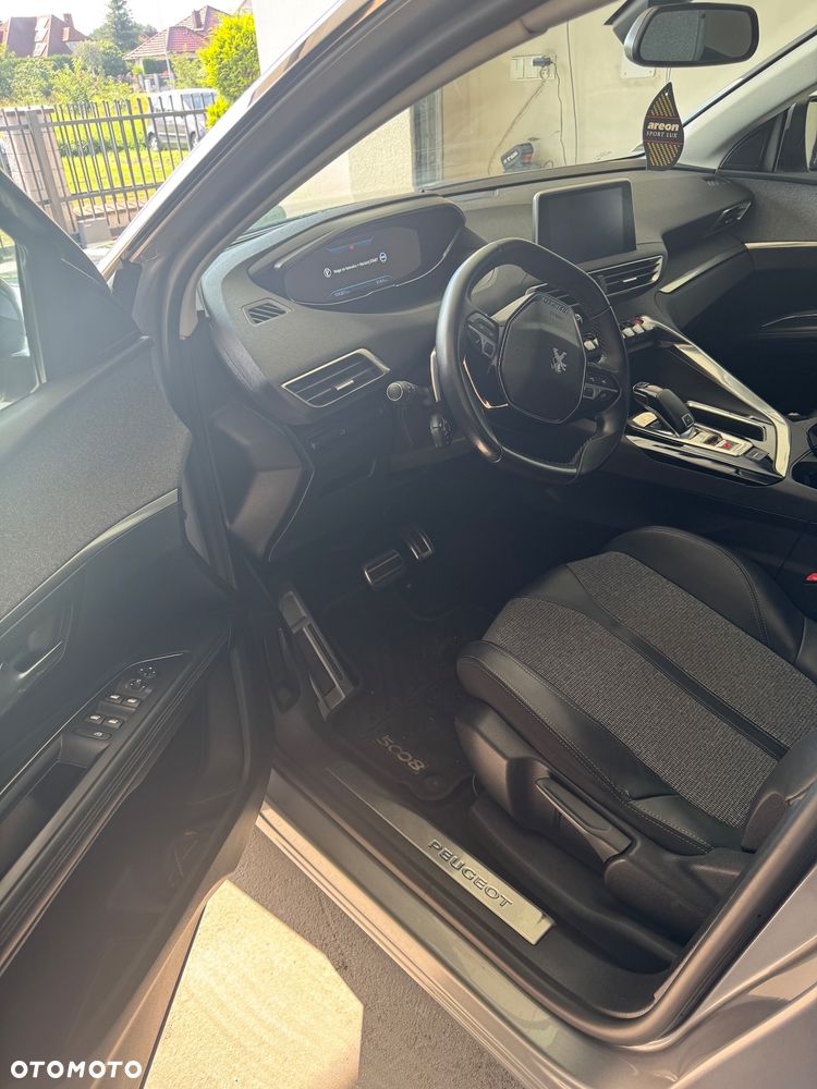 Peugeot 5008 1.5 BlueHDi Allure S&S EAT8 - 5