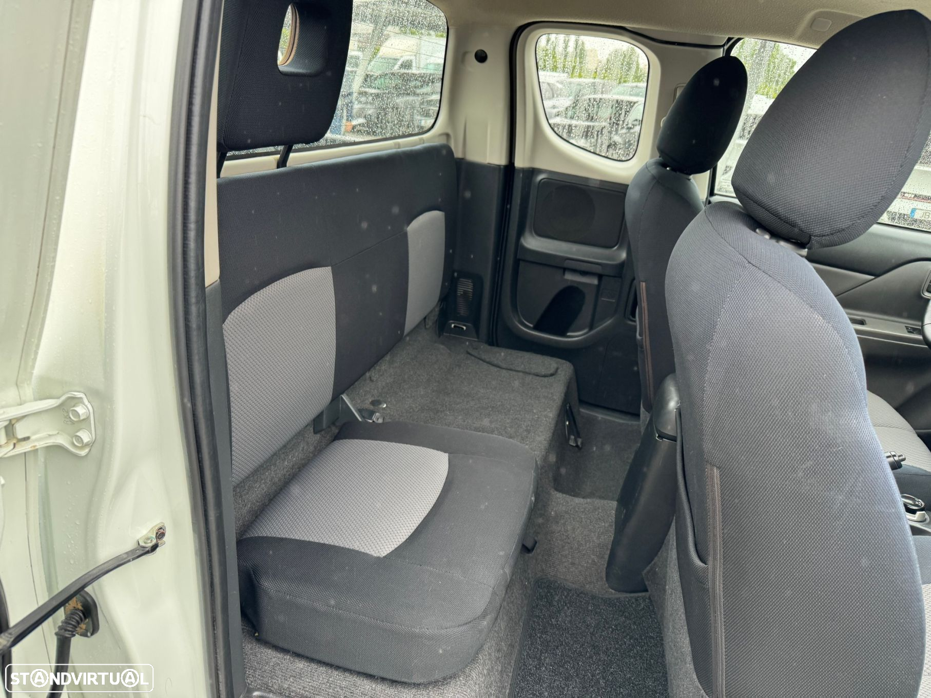 Mitsubishi L200 2.4 DI-D Club Invite 4WD - 11