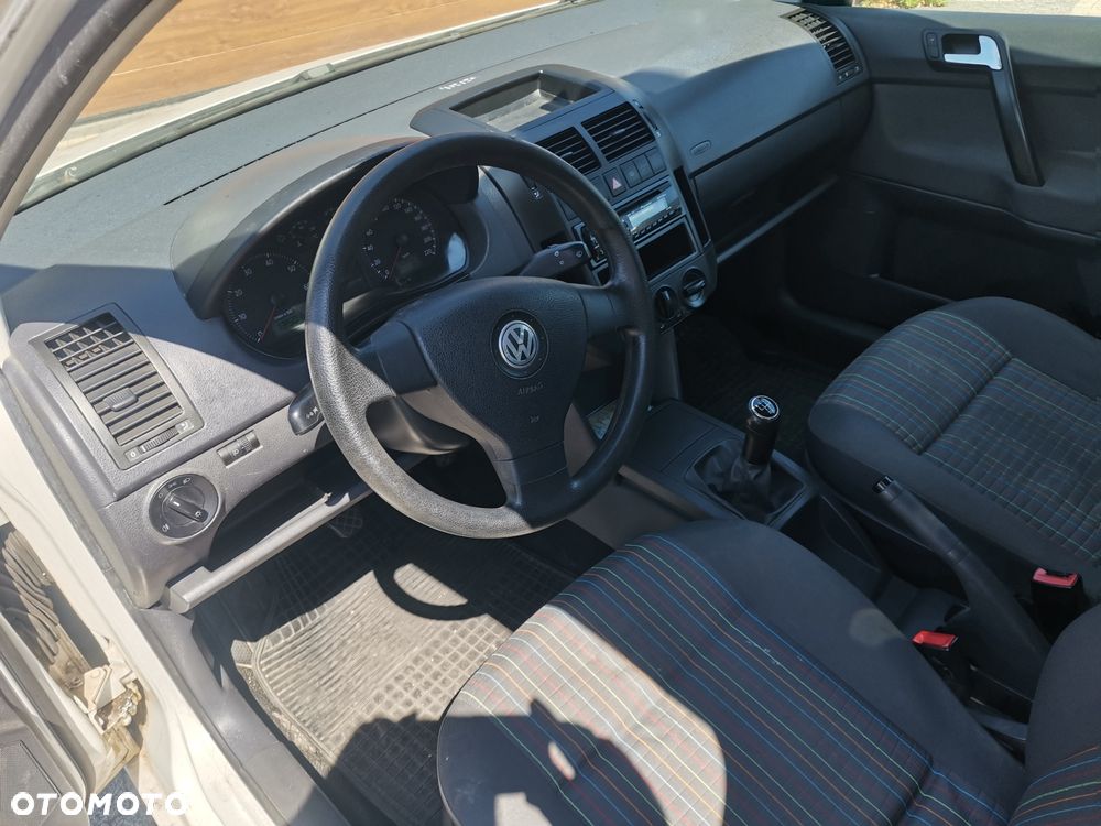 Volkswagen Polo - 5