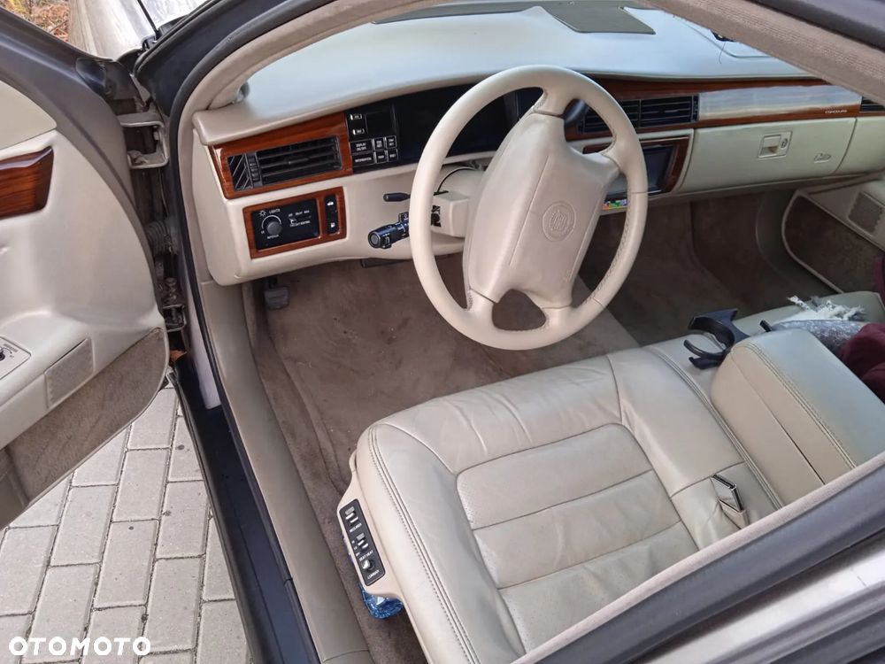 Cadillac Deville 4.6 Concours - 9