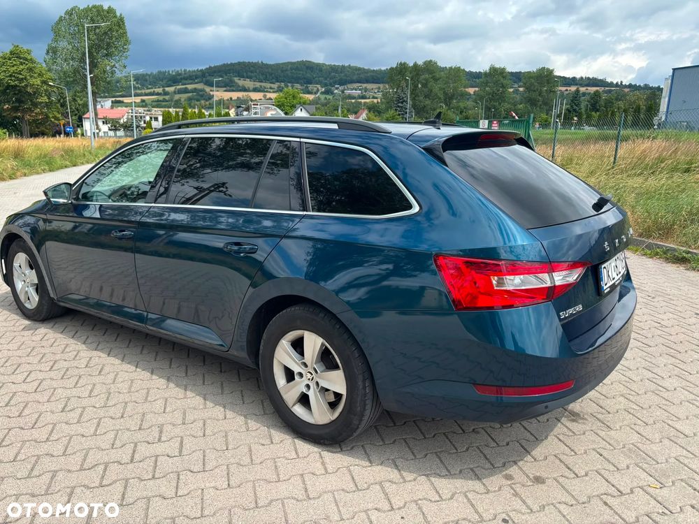 Skoda Superb 2.0 TDI SCR Ambition DSG - 6