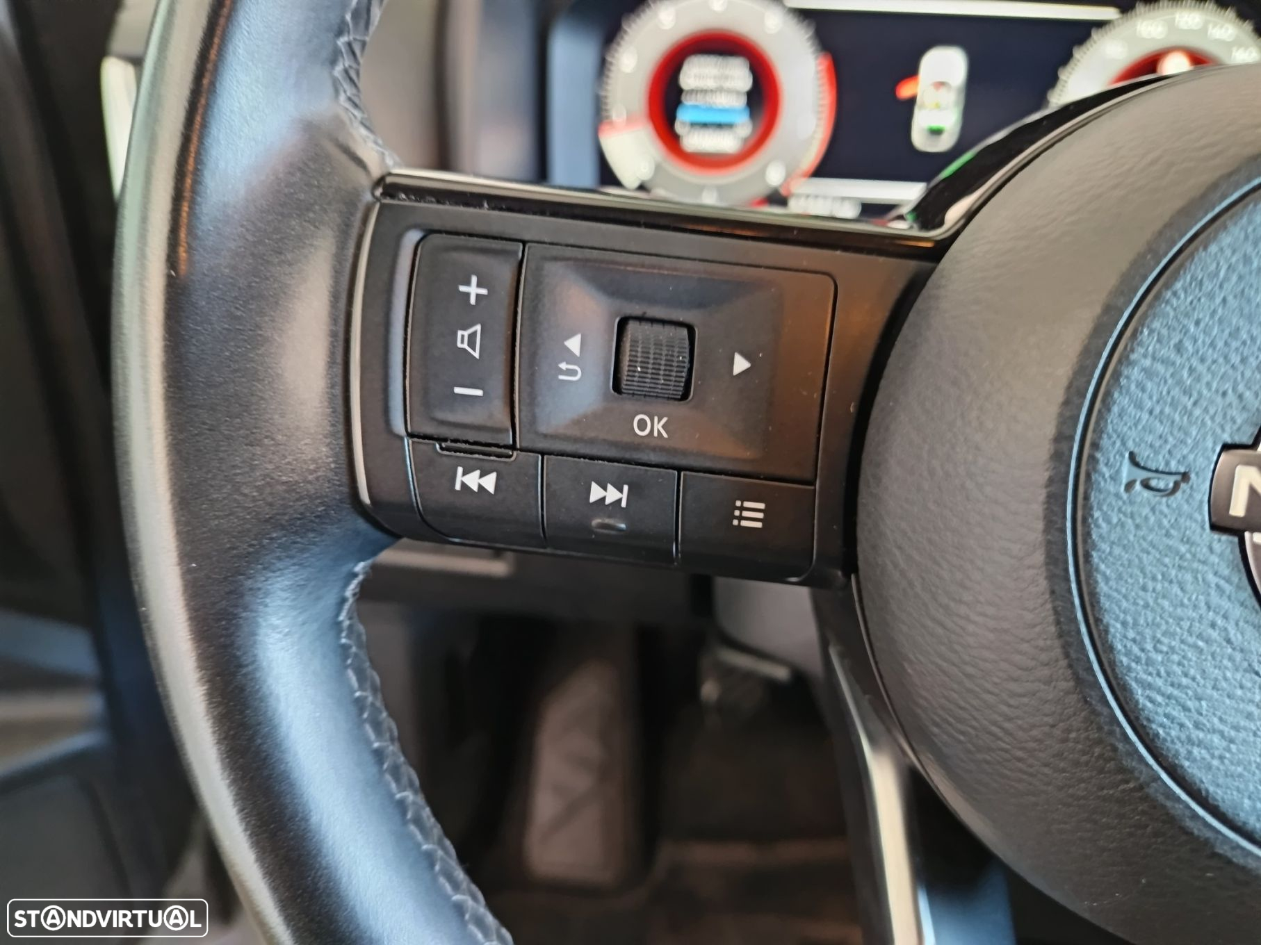 Nissan Qashqai 1.3 DIG-T N-Connecta - 19