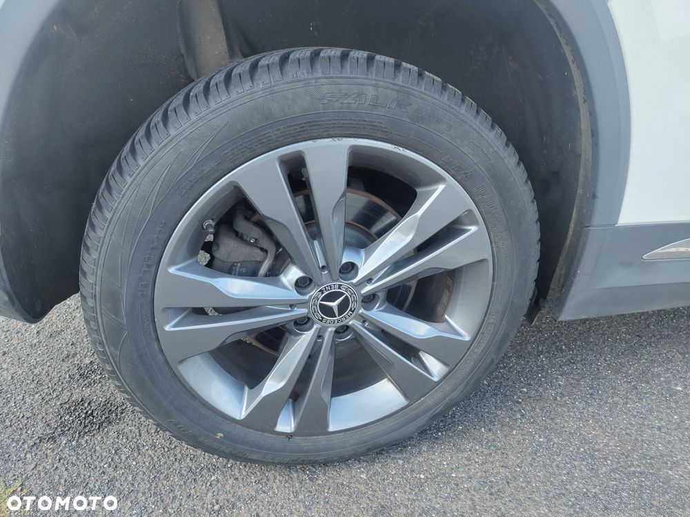 Mercedes-Benz GLA 250 Progressive - 22