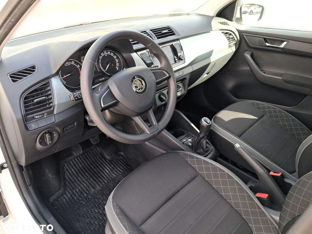 Skoda Fabia 1.0 TSI Ambition - 11