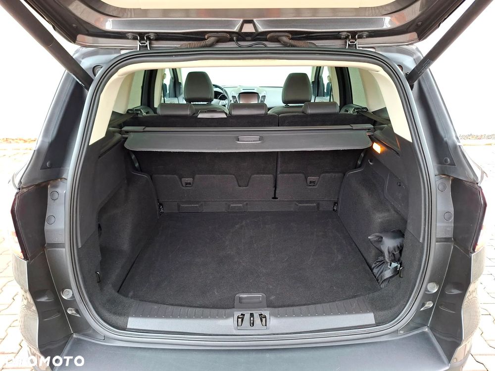 Ford Kuga 2.0 TDCi AWD Titanium - 22