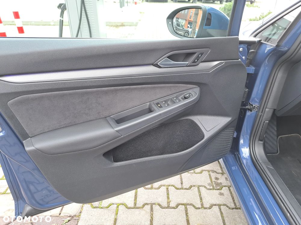 Volkswagen Golf - 16