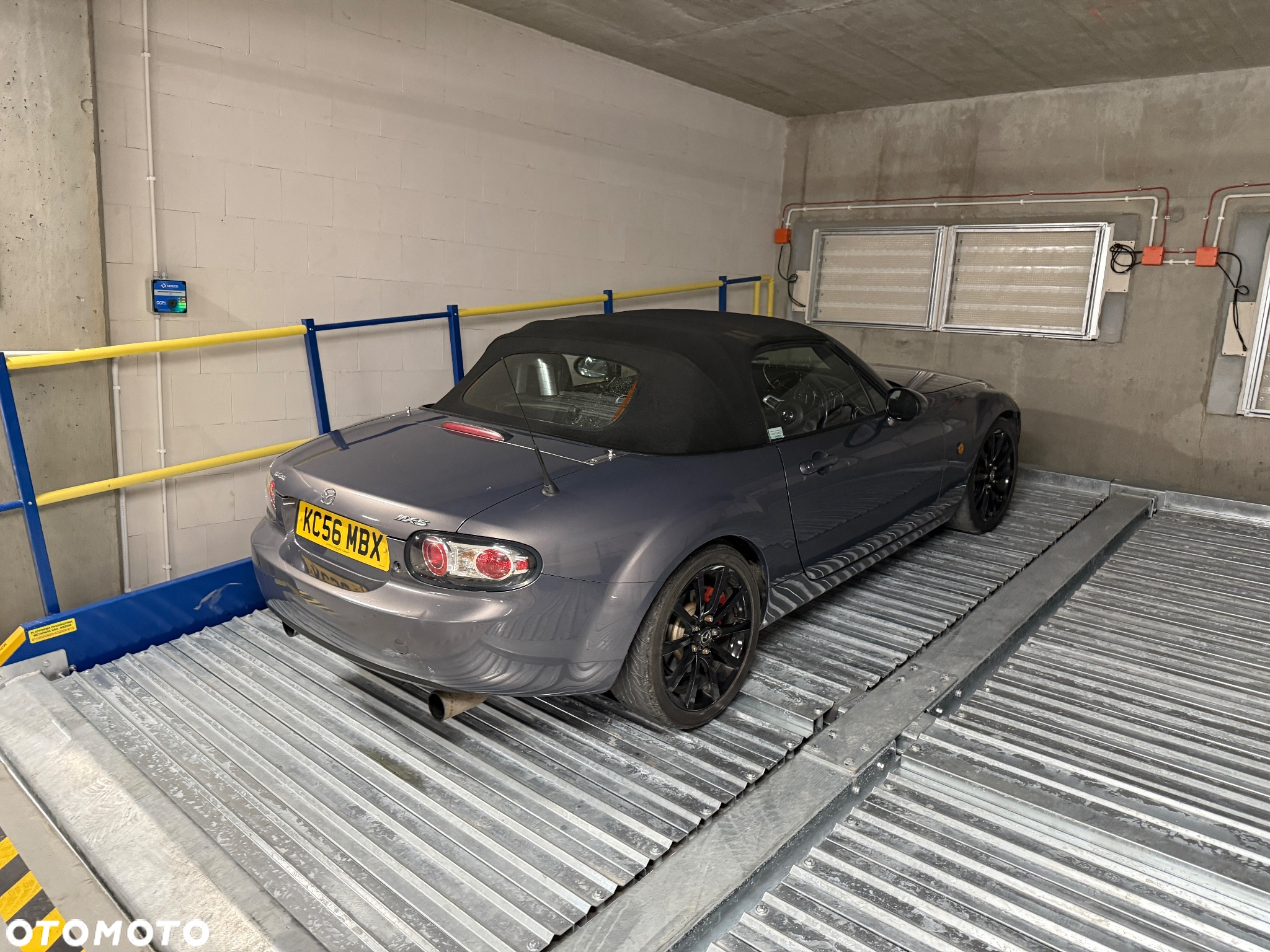 Mazda MX-5 2.0 Emotion - 25