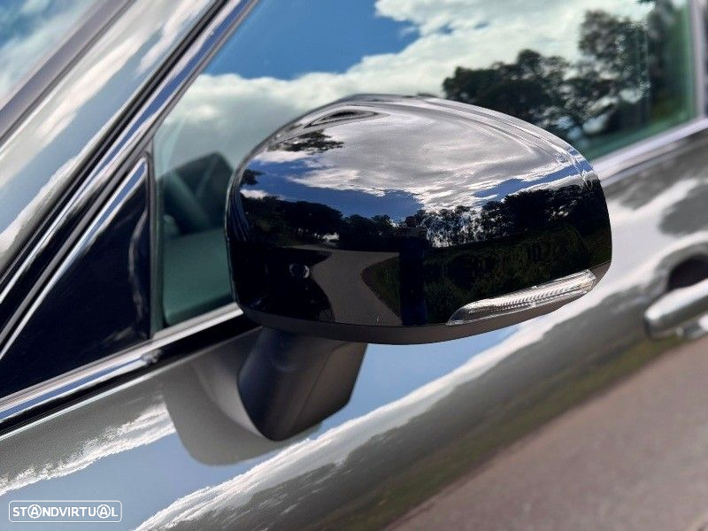 Volvo XC 60 2.0 T8 PHEV R-Design AWD - 52