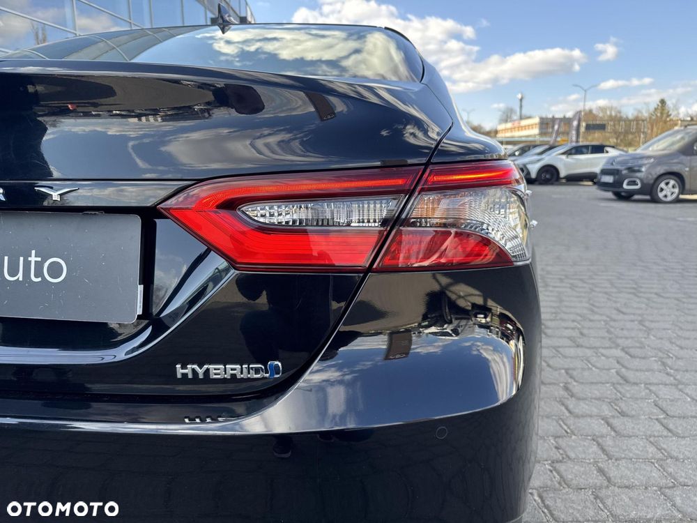 Toyota Camry 2.5 Hybrid Comfort CVT - 8