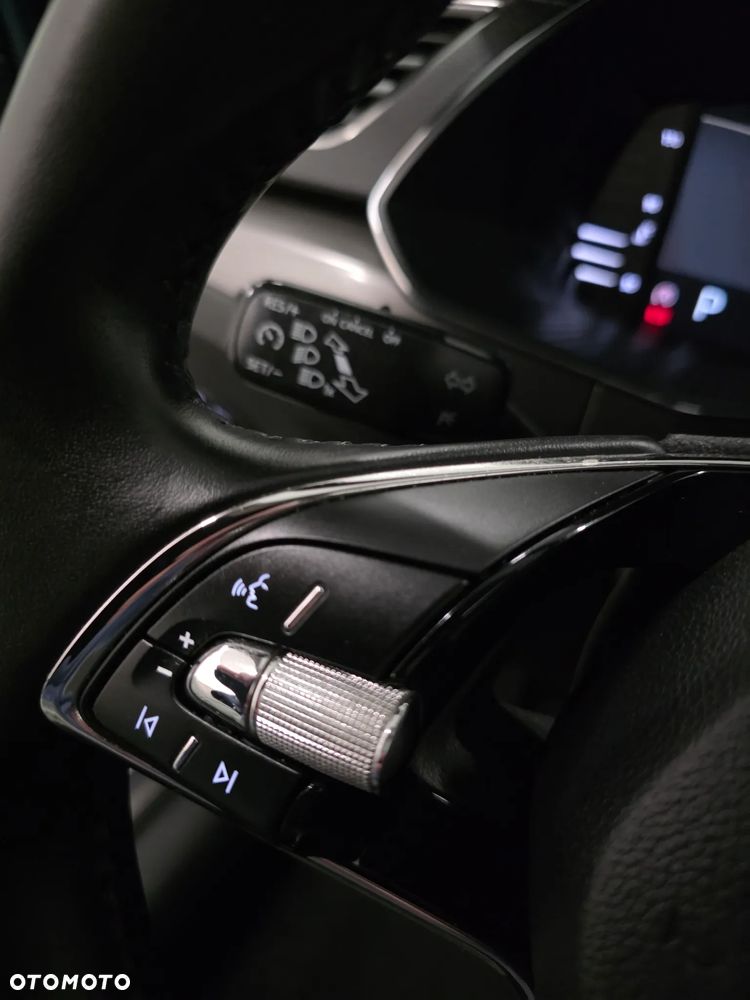 Skoda Superb 2.0 TDI SCR Style DSG - 22