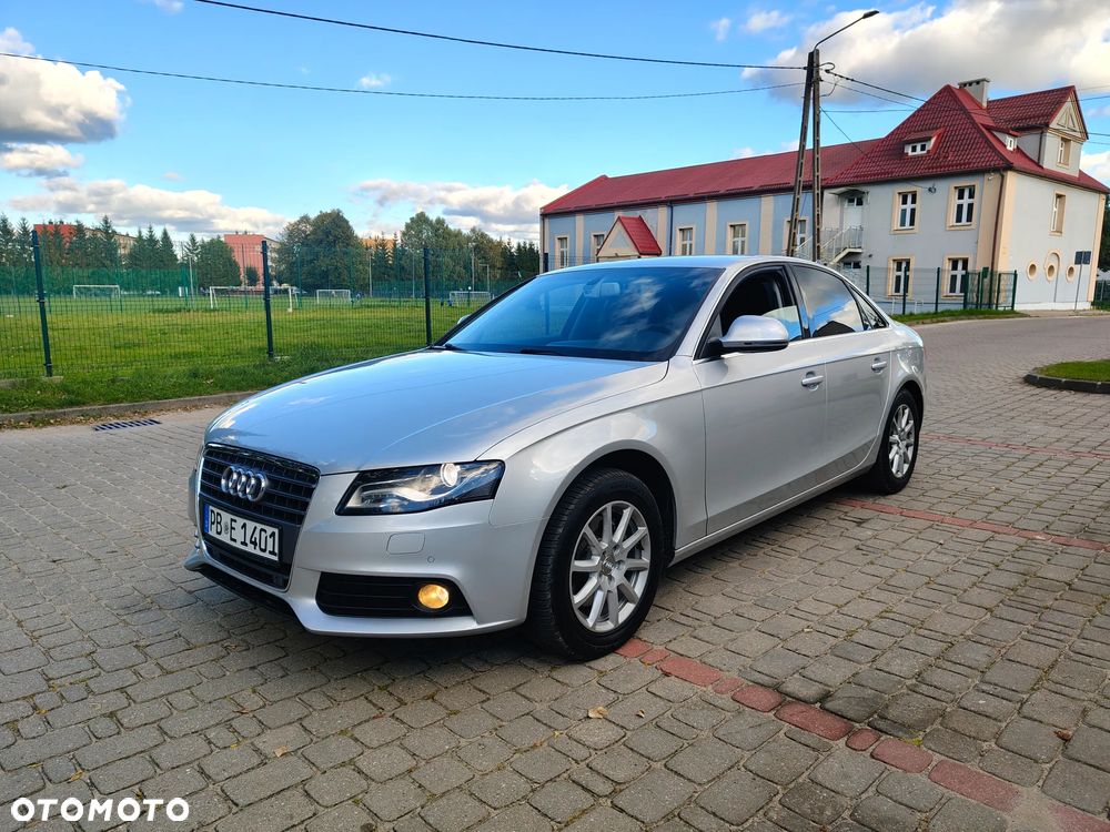 Audi A4 Limousine - 18