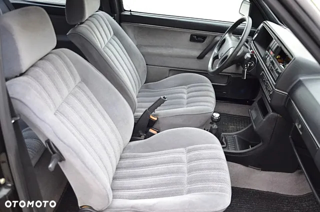Volkswagen Golf 1.6 GTD TD - 16