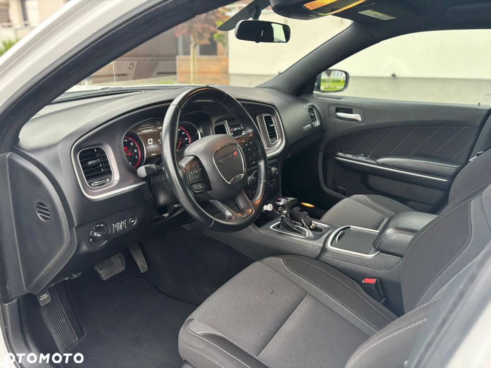 Dodge Charger 3.6 GT - 18