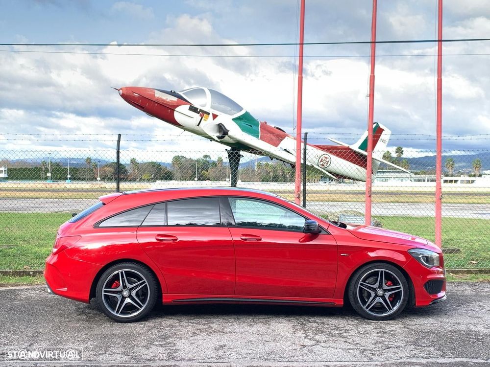 Mercedes-Benz CLA 200 d Shooting Brake AMG Line - 4