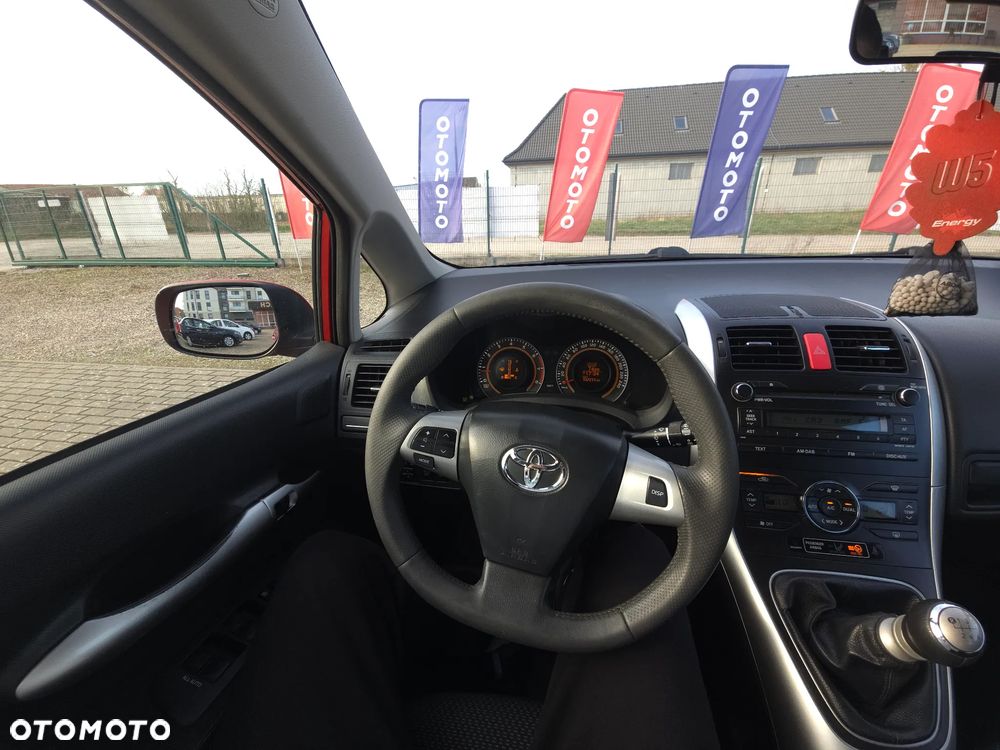 Toyota Auris 1.33 VVT-i Edition - 30