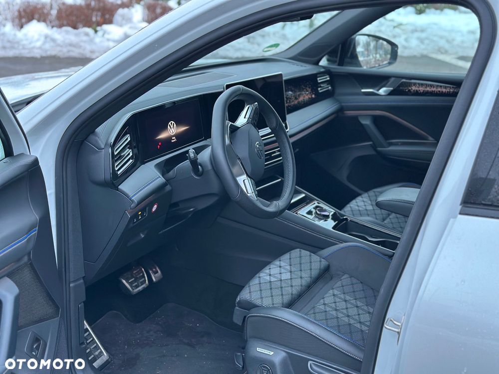 Volkswagen Tiguan 2.0 TDI SCR DSG R-Line - 26
