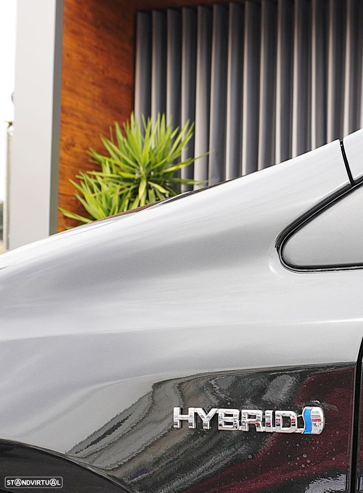 Toyota Auris 1.8 HSD Comfort +P.Techno+P.Sport - 17