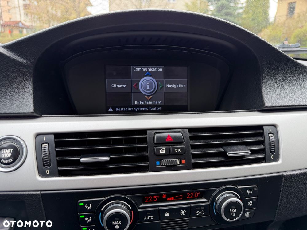 BMW Seria 3 320d Efficient Dynamics - 14