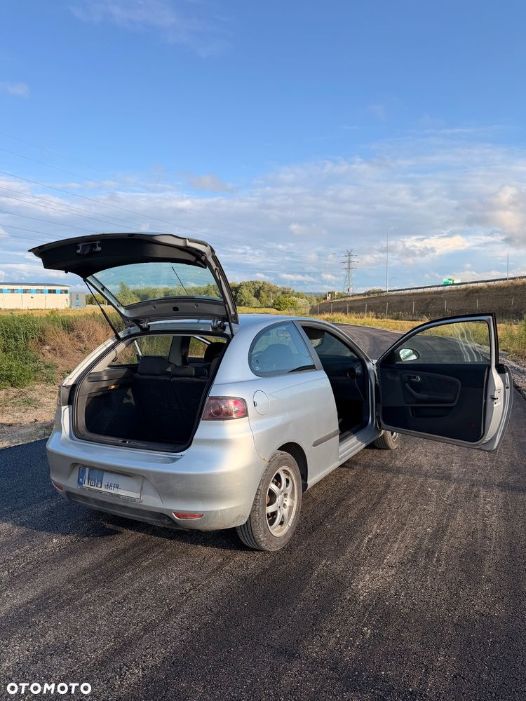 Seat Ibiza SC 1.4 16V Sport - 10