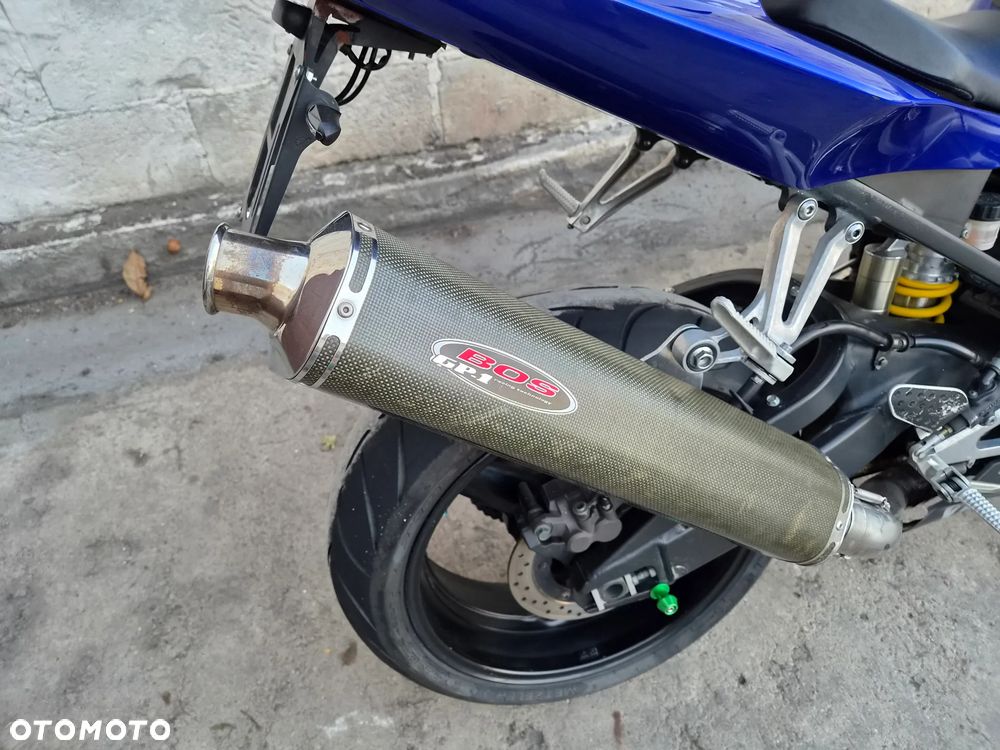 Yamaha R1 - 7