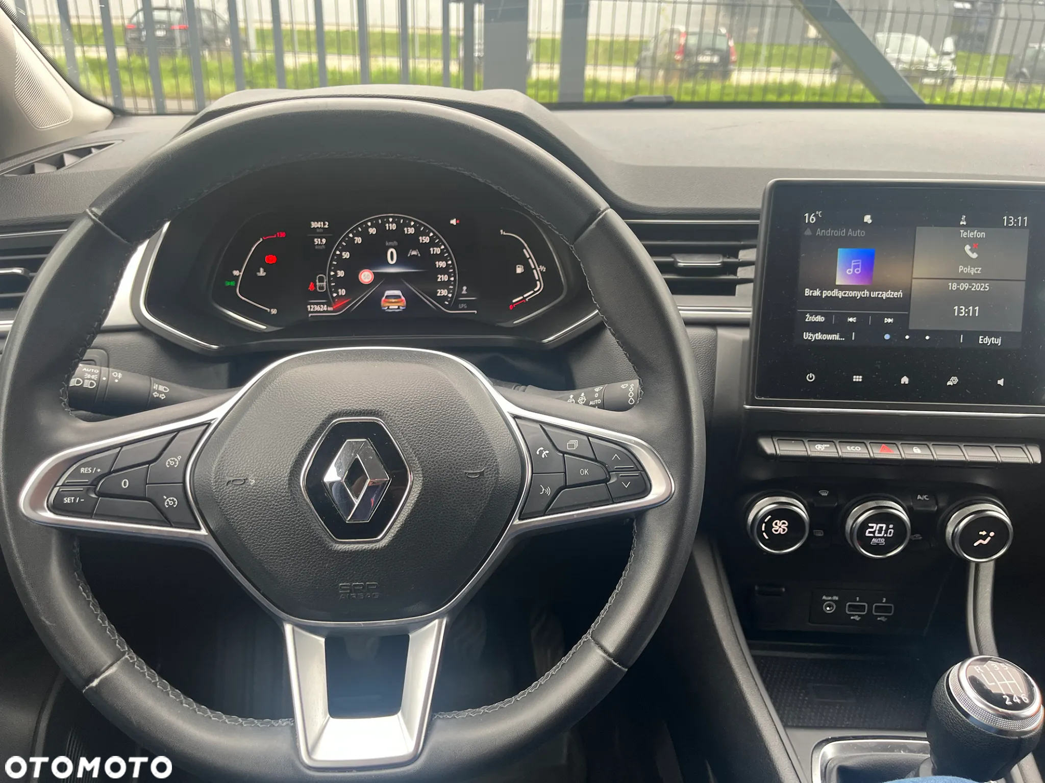 Renault Captur 1.0 TCe Intens - 10