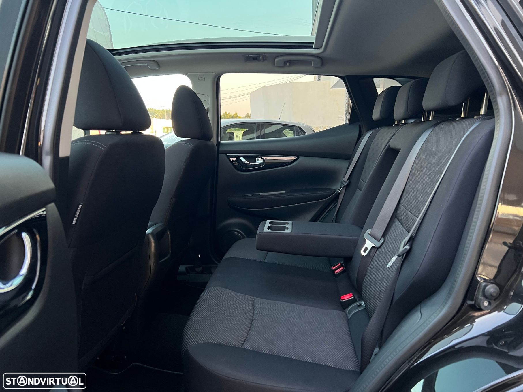 Nissan Qashqai 1.5 dCi Tekna - 26