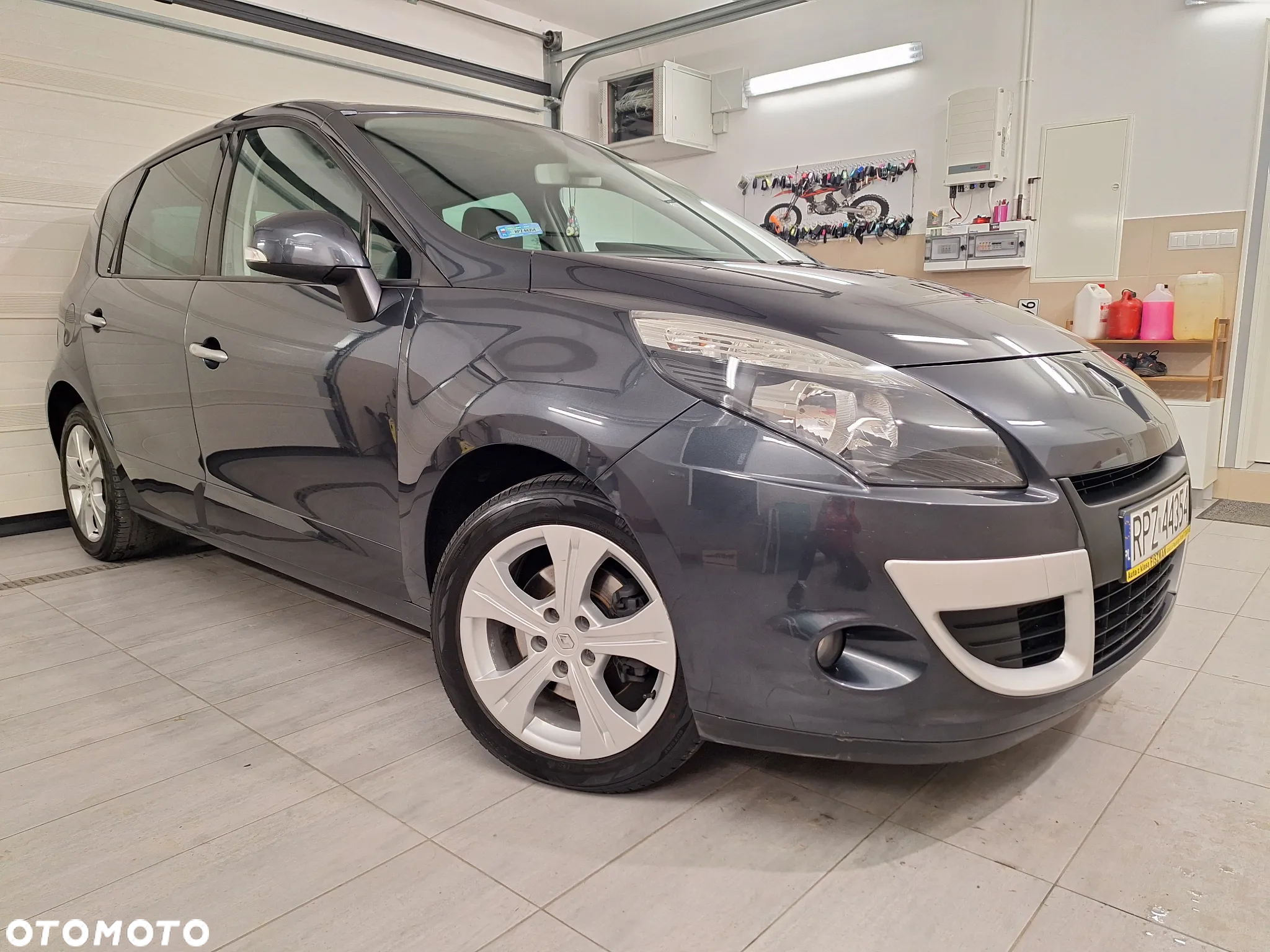 Renault Scenic 1.4 16V TCE TomTom Edition - 2