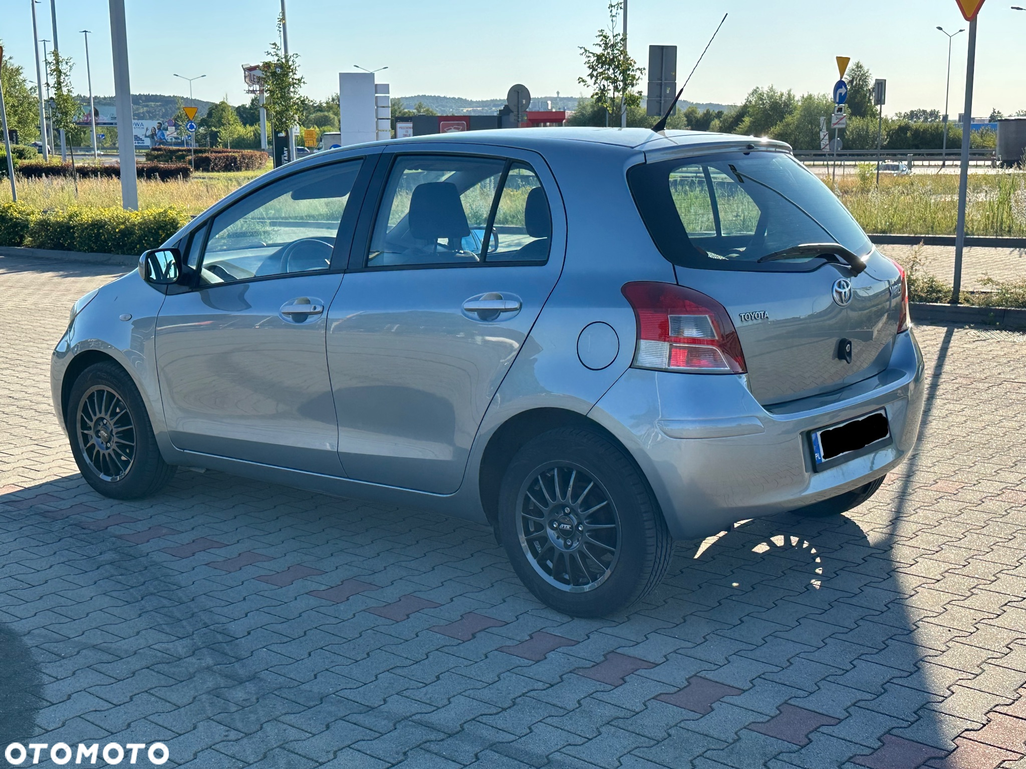 Toyota Yaris 1.33 Premium - 5