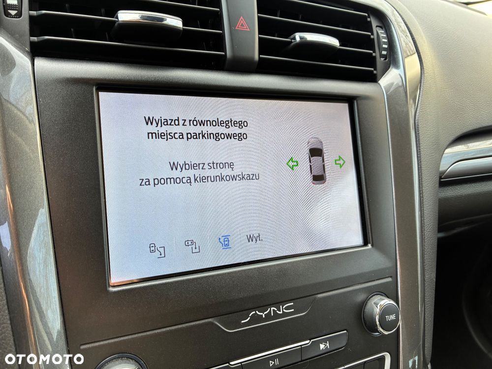 Ford Mondeo 2.0 EcoBlue Titanium - 28