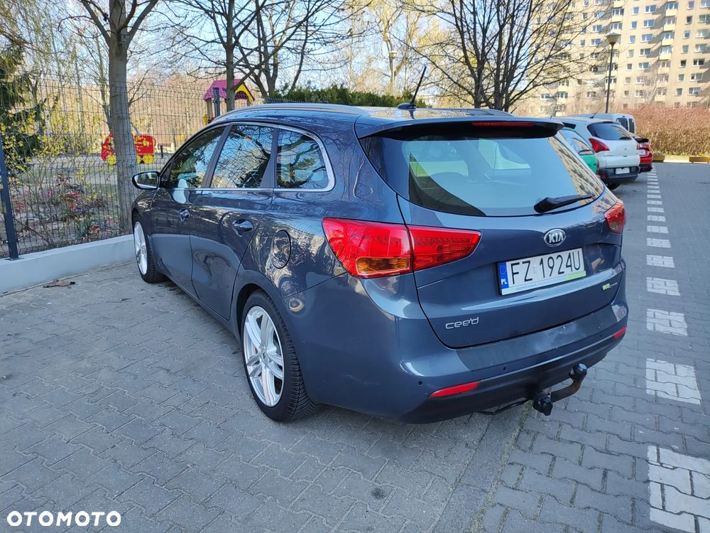 Kia Ceed 1.6 GDI Business Line - 4