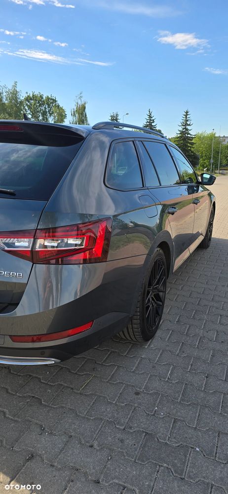 Skoda Superb 1.5 TSI ACT Sportline DSG - 21