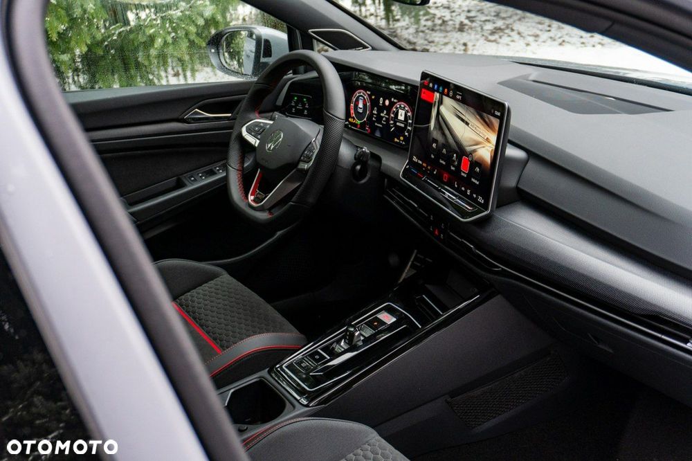 Volkswagen Golf - 26