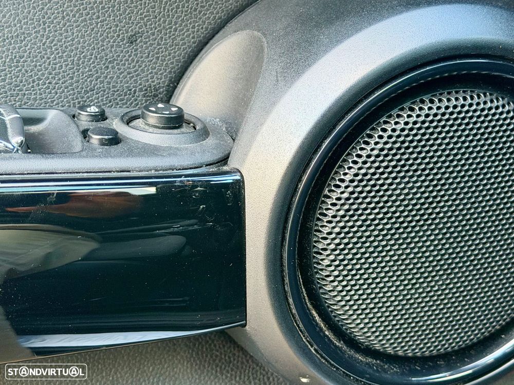 MINI 3 Portas Cooper SE - 11