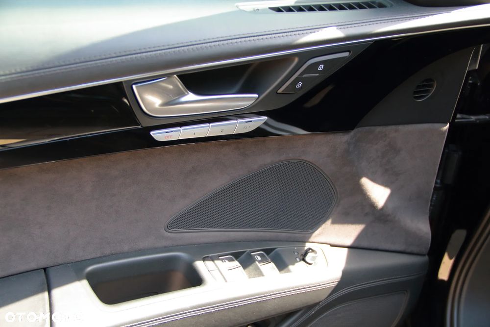 Audi S8 Standard - 10