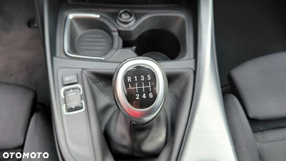 BMW Seria 1 118i Sport Line - 39