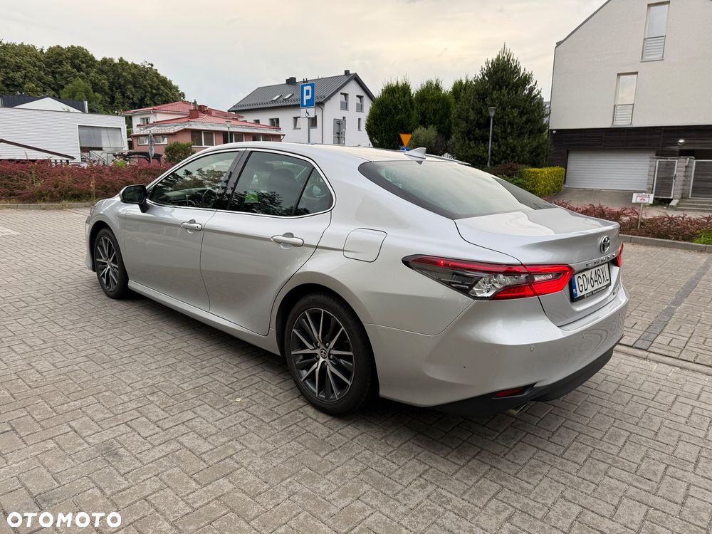 Toyota Camry 2.5 Hybrid Executive CVT - 3