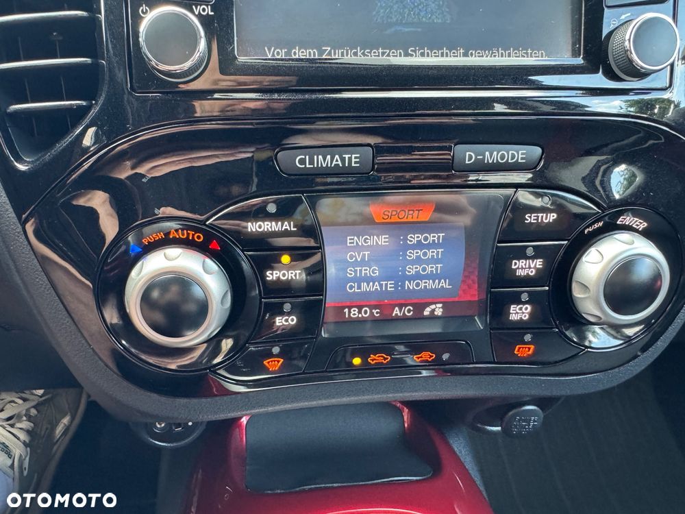 Nissan Juke 1.6 DIG-T Tekna 4WD Xtronic EU6 - 23