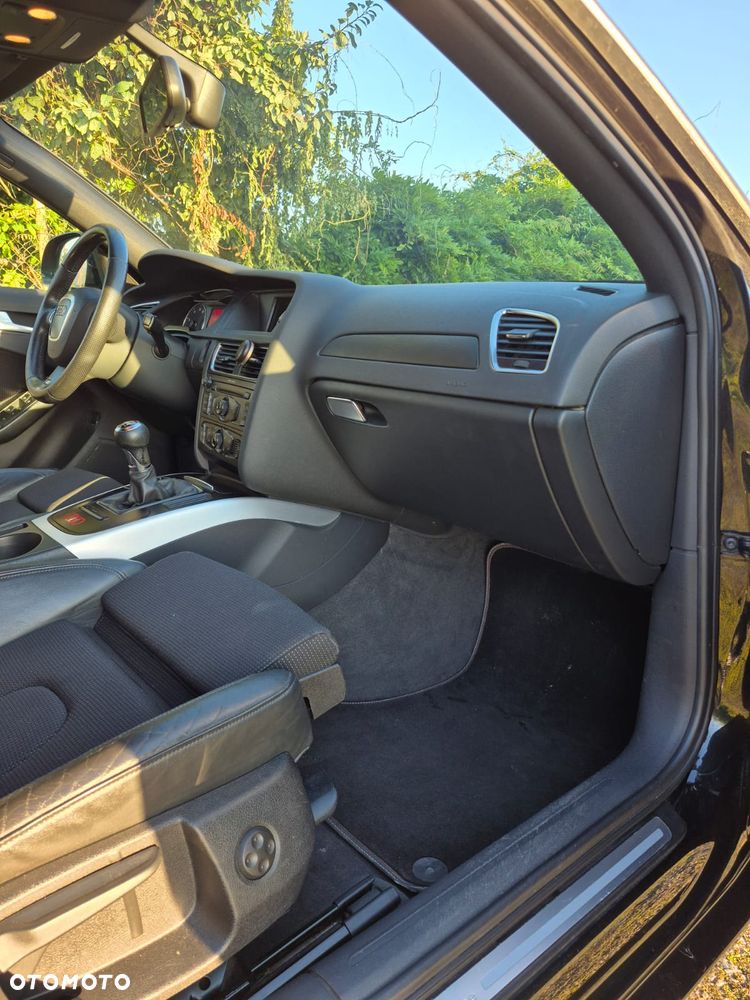 Audi A4 Limousine - 18