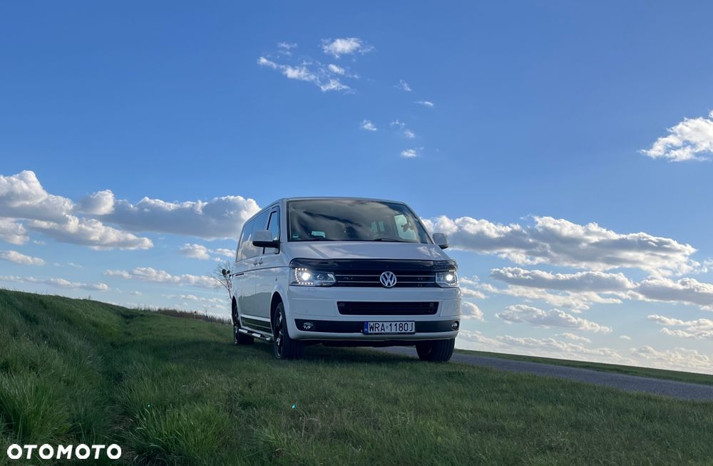 Volkswagen Multivan - 17