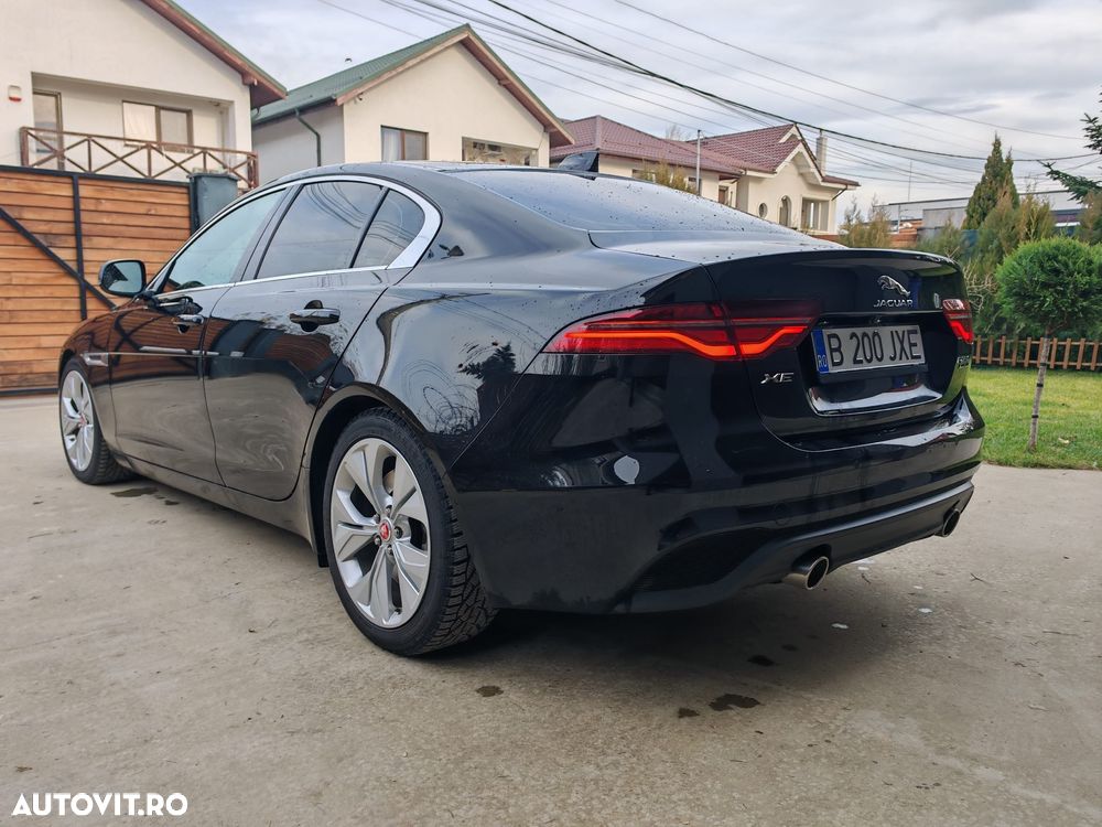 Jaguar XE P250 RWD Standard S - 8