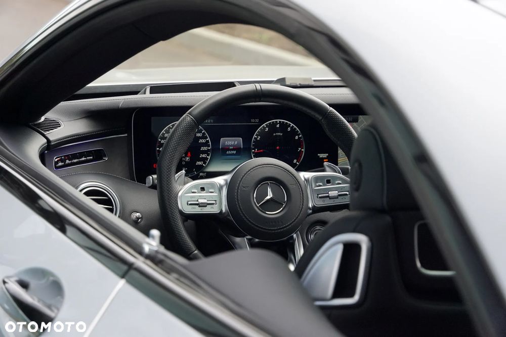 Mercedes-Benz Klasa S 560 Coupe 4-Matic 9G-TRONIC - 23