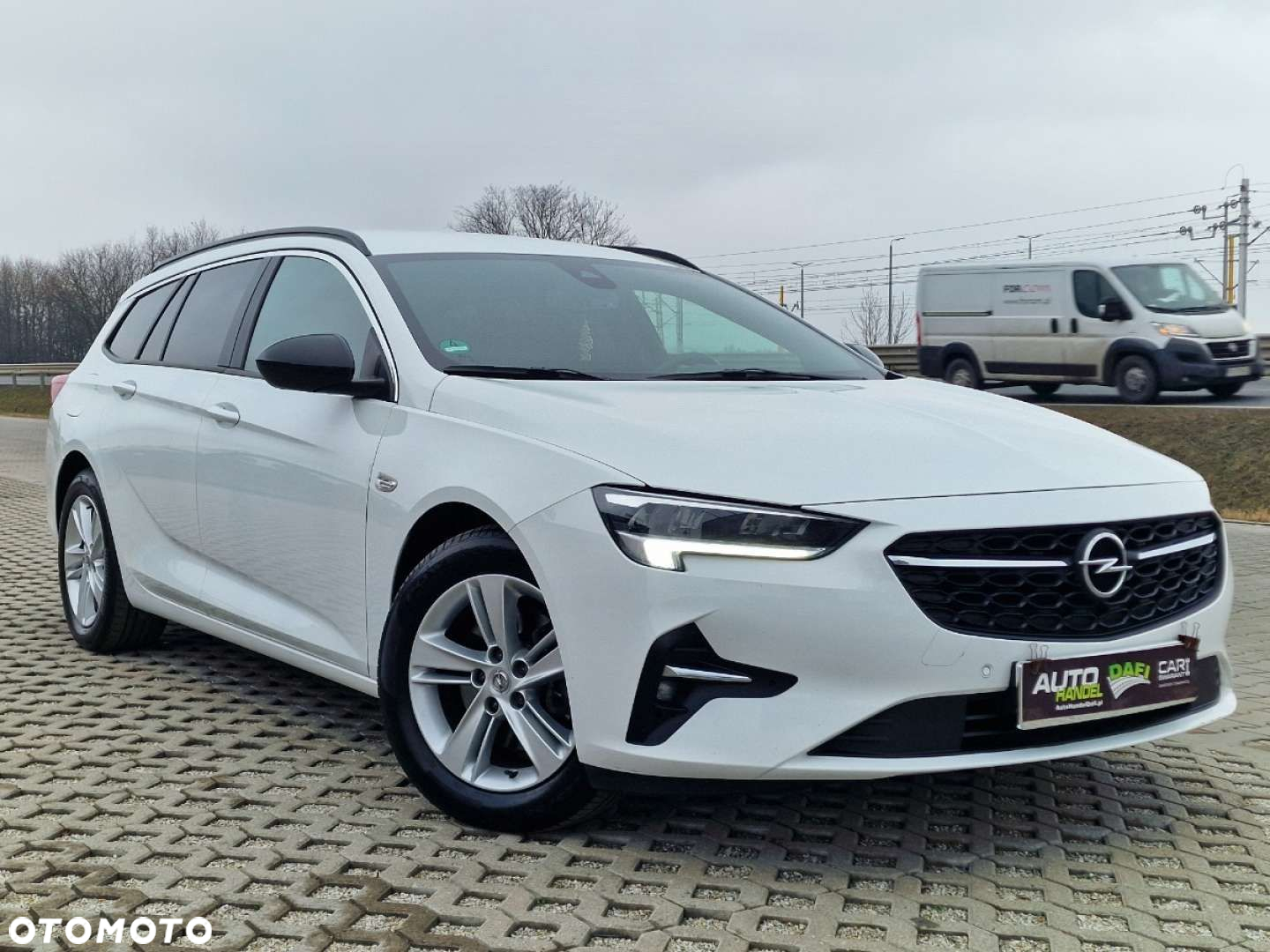 Opel Insignia - 2