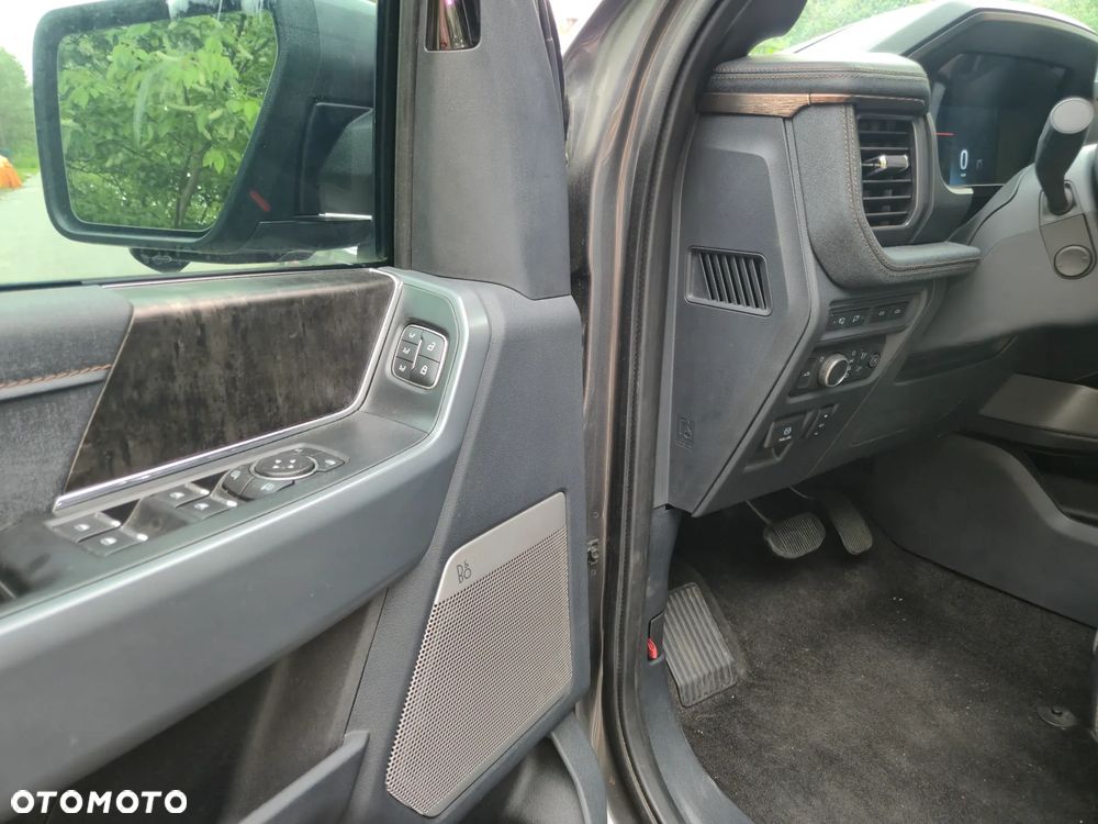 Ford F150 - 8