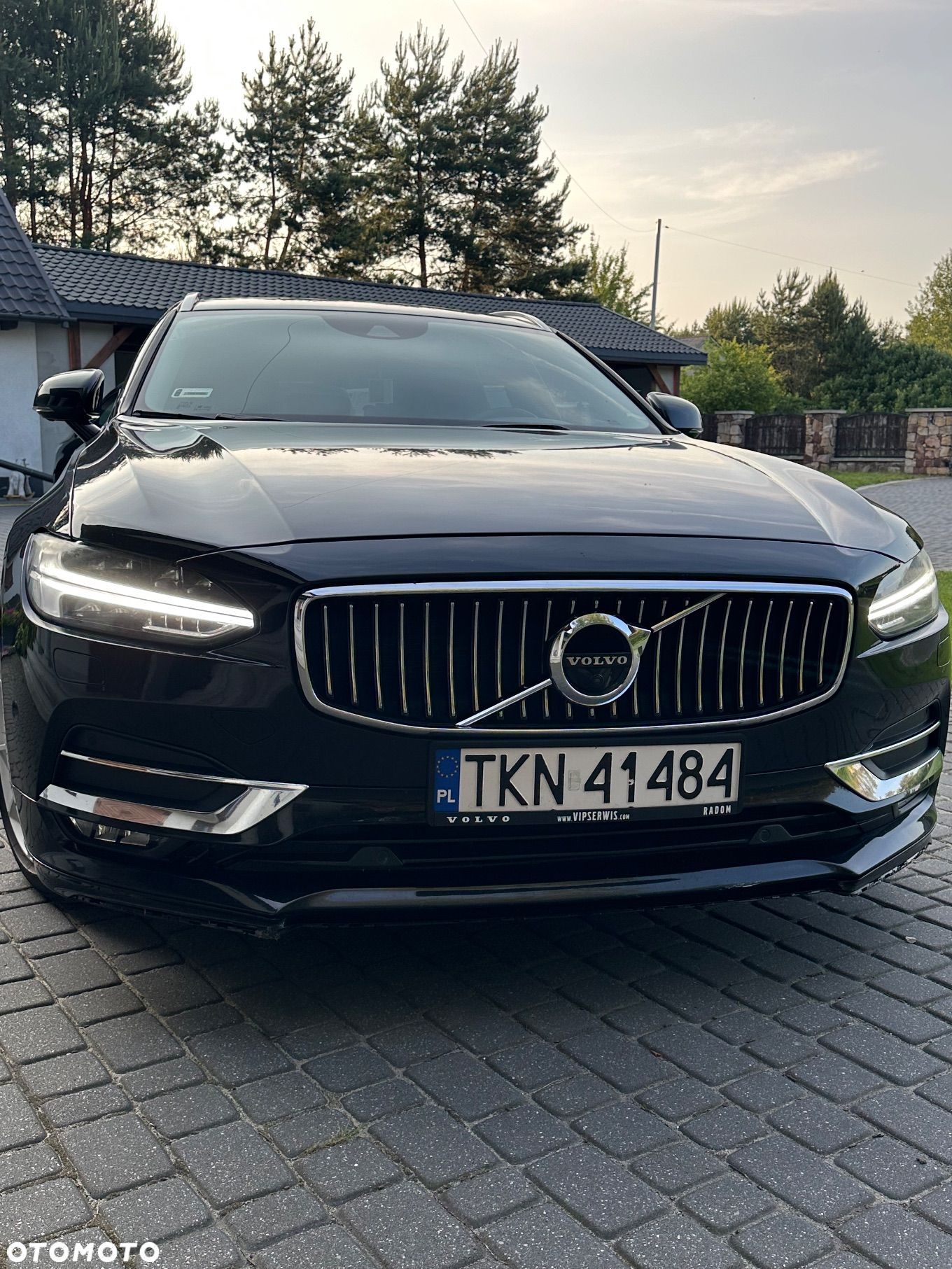 Volvo V90 D4 Geartronic Momentum Pro - 1